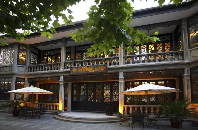 上海鍋德火鍋新天地店一夜人去樓空，又一家高端餐飲關(guān)門(mén)！