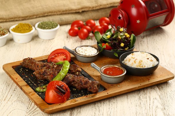 輕餐飲策劃，全力搶占輕餐市場